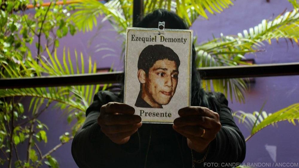 Foto de A Ezequiel Demonty lo mató la policía por Candela Bandoni.